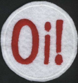 OI! - Červené logo na bielom podklade.