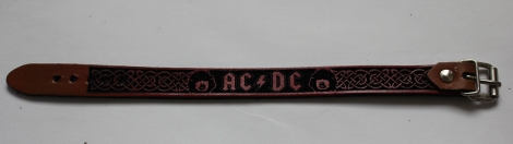 AC/DC - Angus Young - kožený náramok