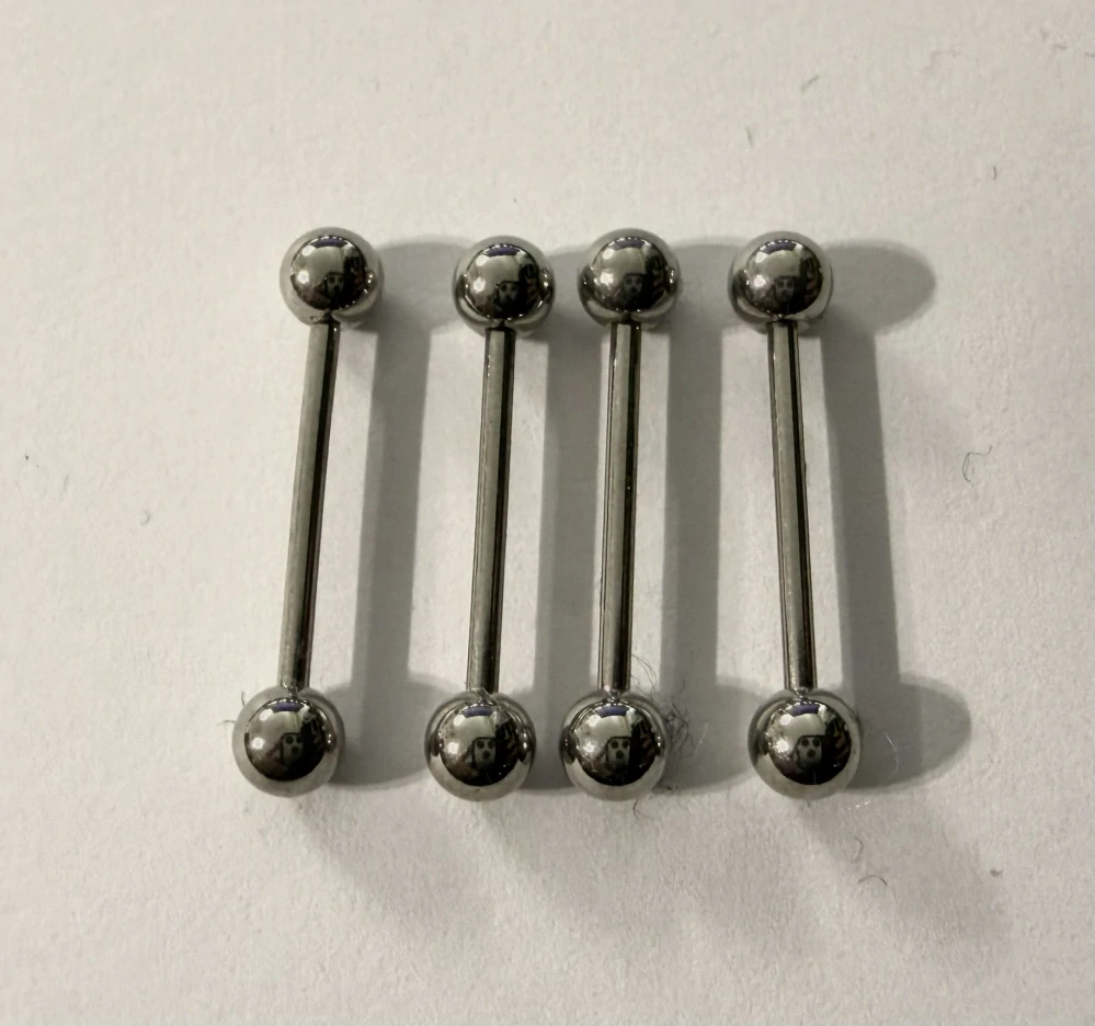 Činka (piercing, dĺžka 21 mm, chirugická oceľ)