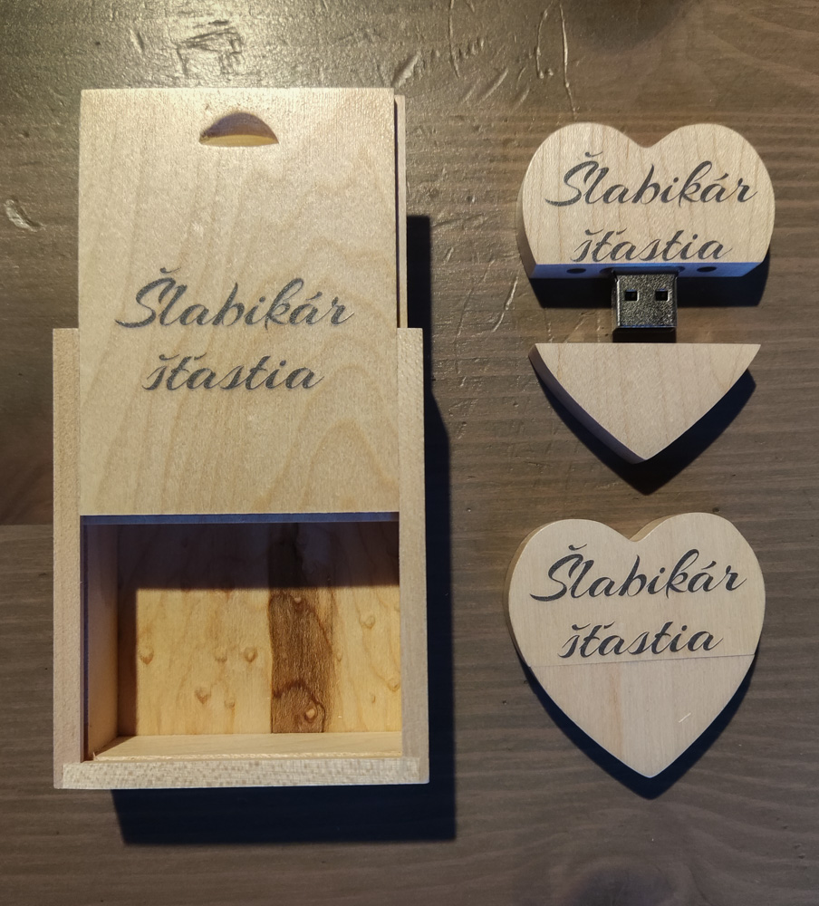 USB Šlabikár šťastia: 9 audiokníh + 3 hudobné albumy (USB)