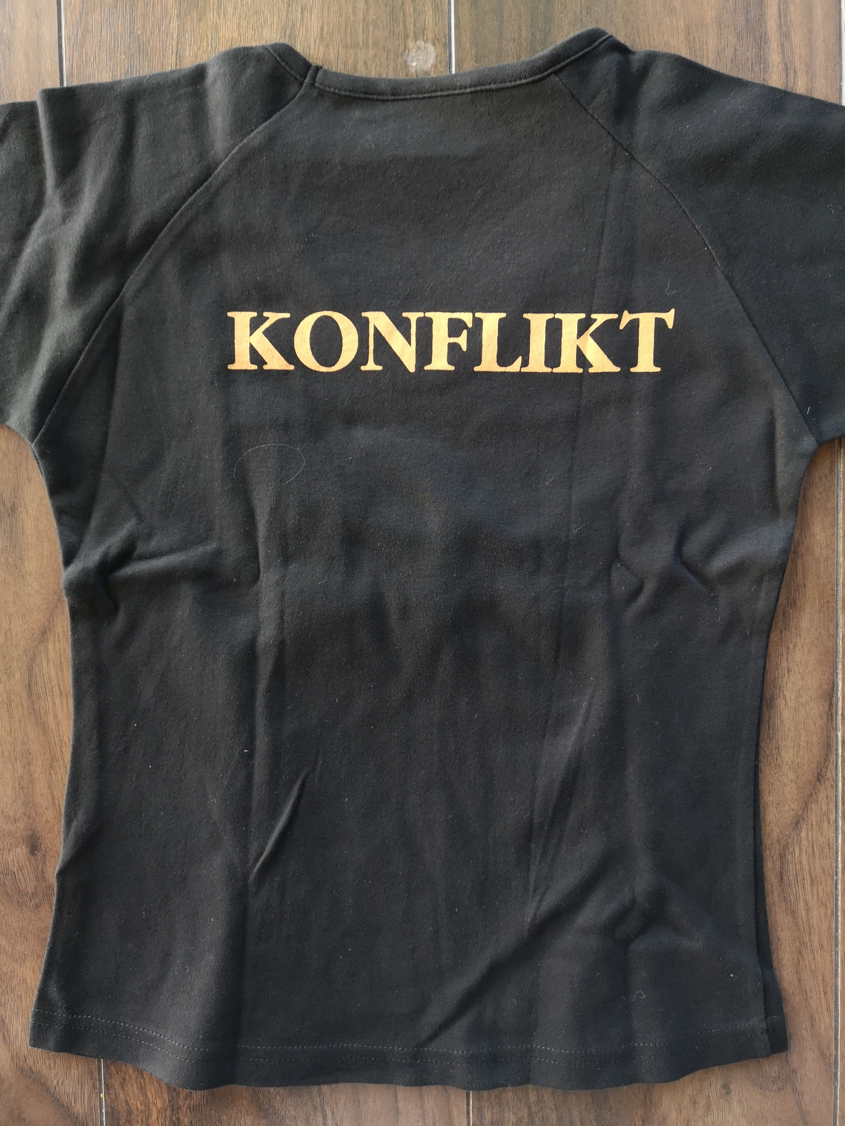 Konflikt: Sapere Aude (čierne dámske tričko)