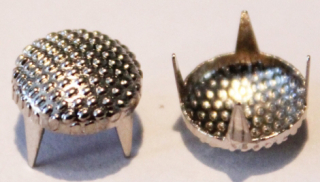 Bubák bodkovaný - 10 mm, strieborný: Jednotlivý vybíjanec