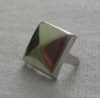 PYRAMÍDA 9´: Pyramídka 9´ - jednotlivý vybíjanec