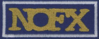 NOFX: Žlté logo v bielom rámčeku