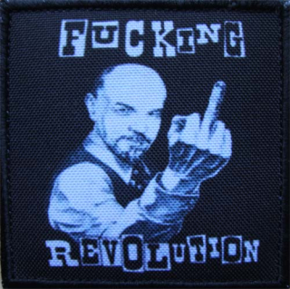 FUCKING REVOLUTION: Fotonášivka s nápisom